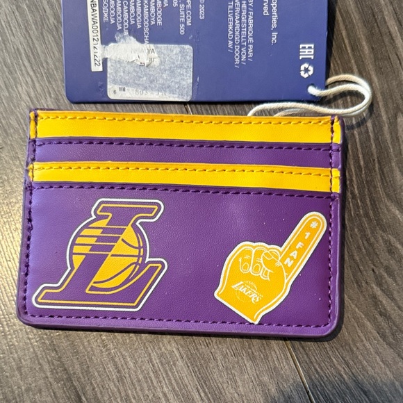 💙Loungefly Purple & Yellow Los Angeles Lakers Card Holder - NBA Lakers Wallet 💜💛 - Picture 3 of 4